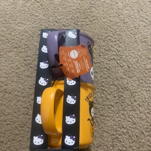 Hello Kitty Halloween mug set - Picture 4 of 6